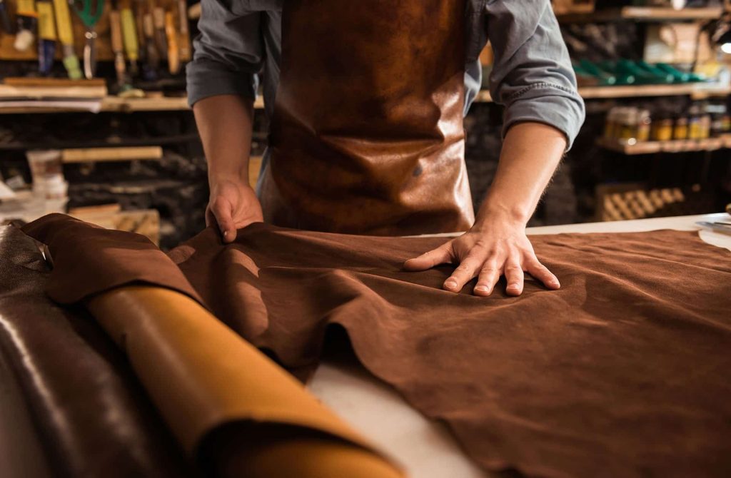 عمر واقعی چرم طبیعی چقدر است؟