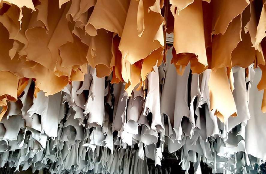 چرم کراست گاوی